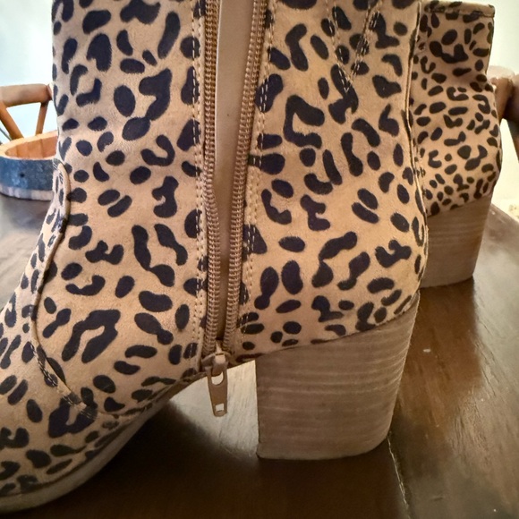 Carlos Leopard Print Ankle Boots 9.5 - Picture 5 of 12